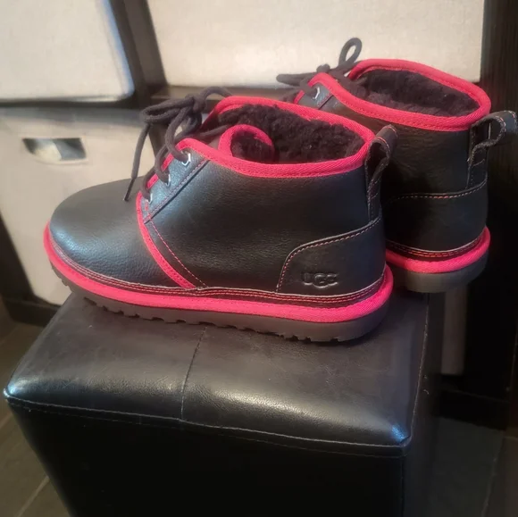 UGG | Shoes | Brand New Ugg Neumel Black Red Leather Boots  display picture 2